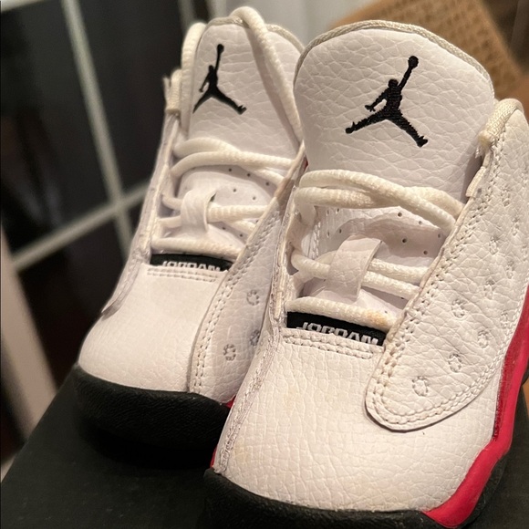 Jordan Kids White and Red Sneakers - Picture 3 of 3